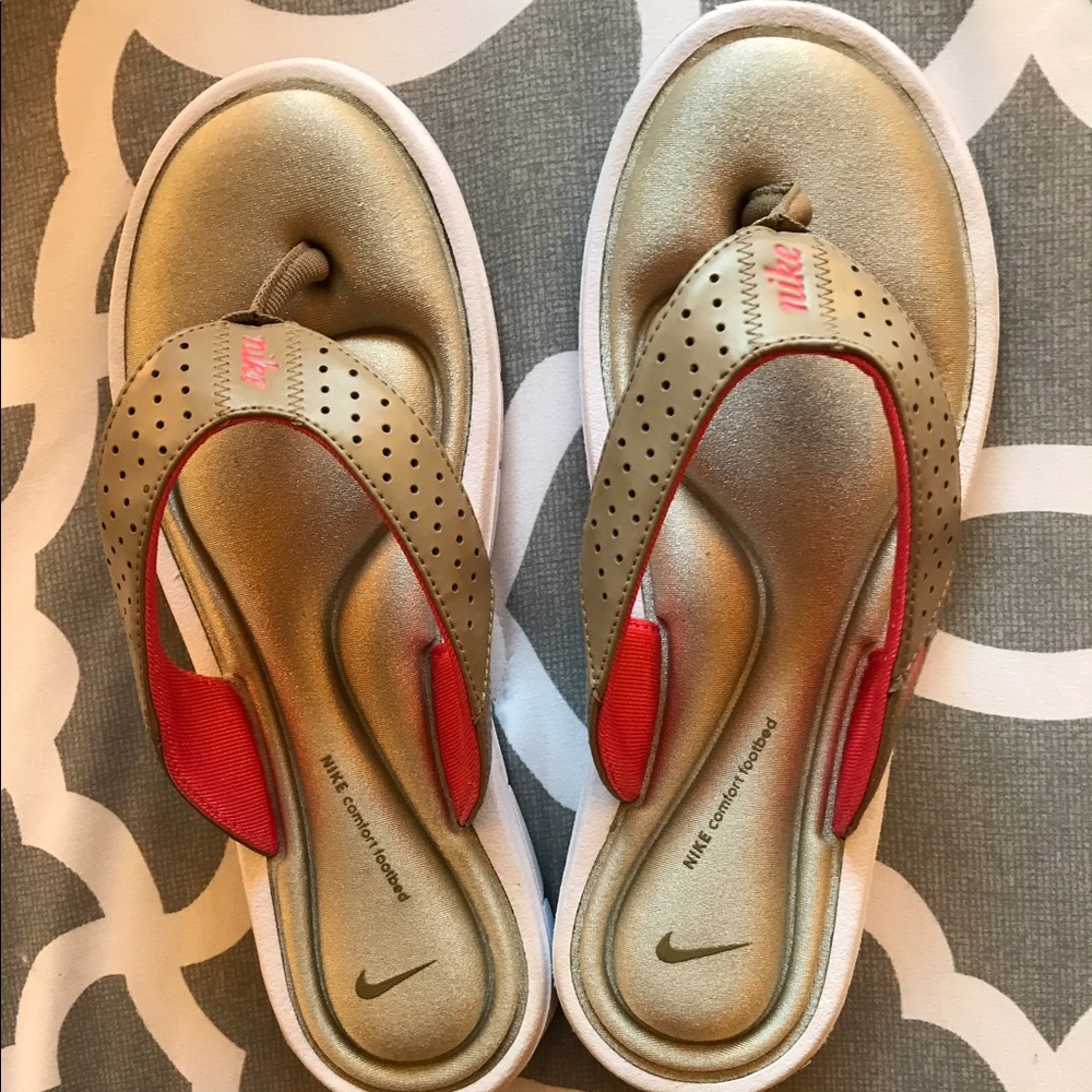 💫✨Nike flip flops ✨💫
