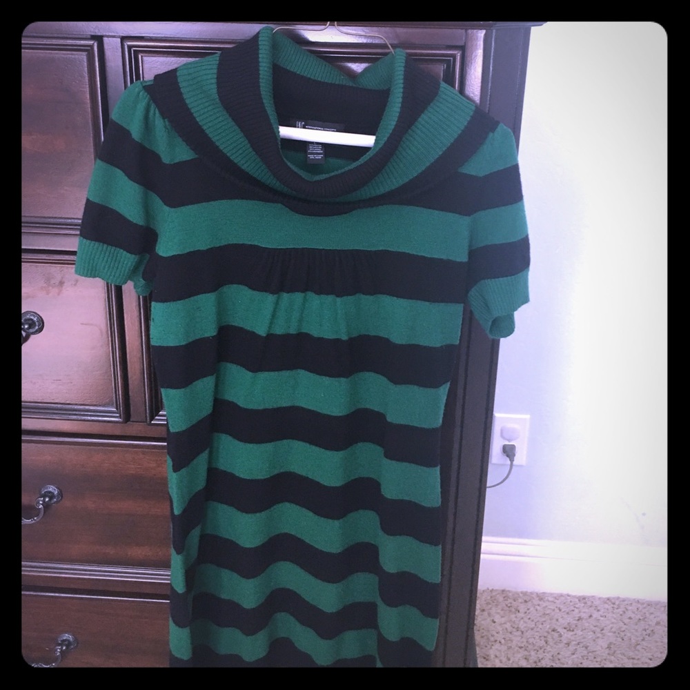 Cute & cozy fitted tunic