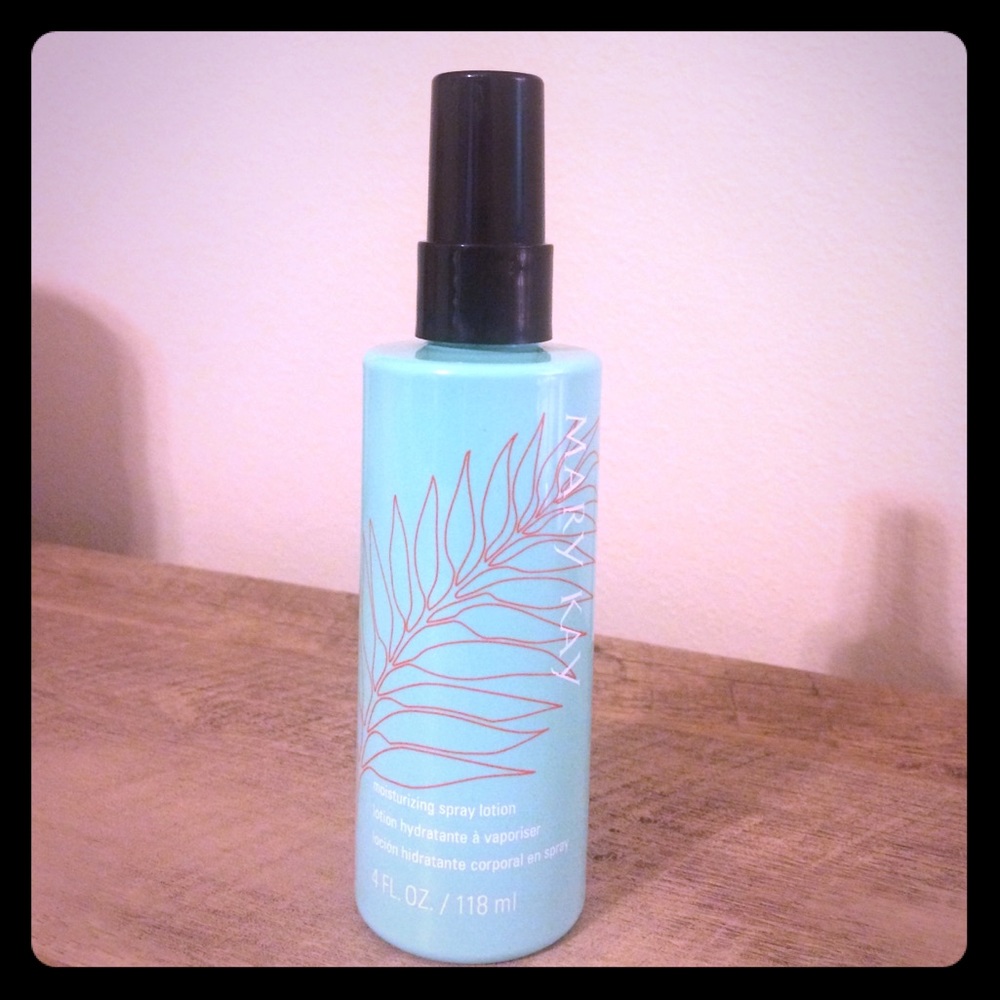 🛍Mary Kay Moisturizing Spray Lotion