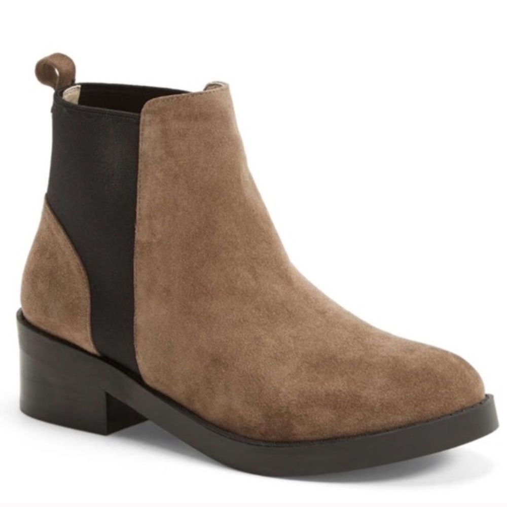 Steve Madden brown boots