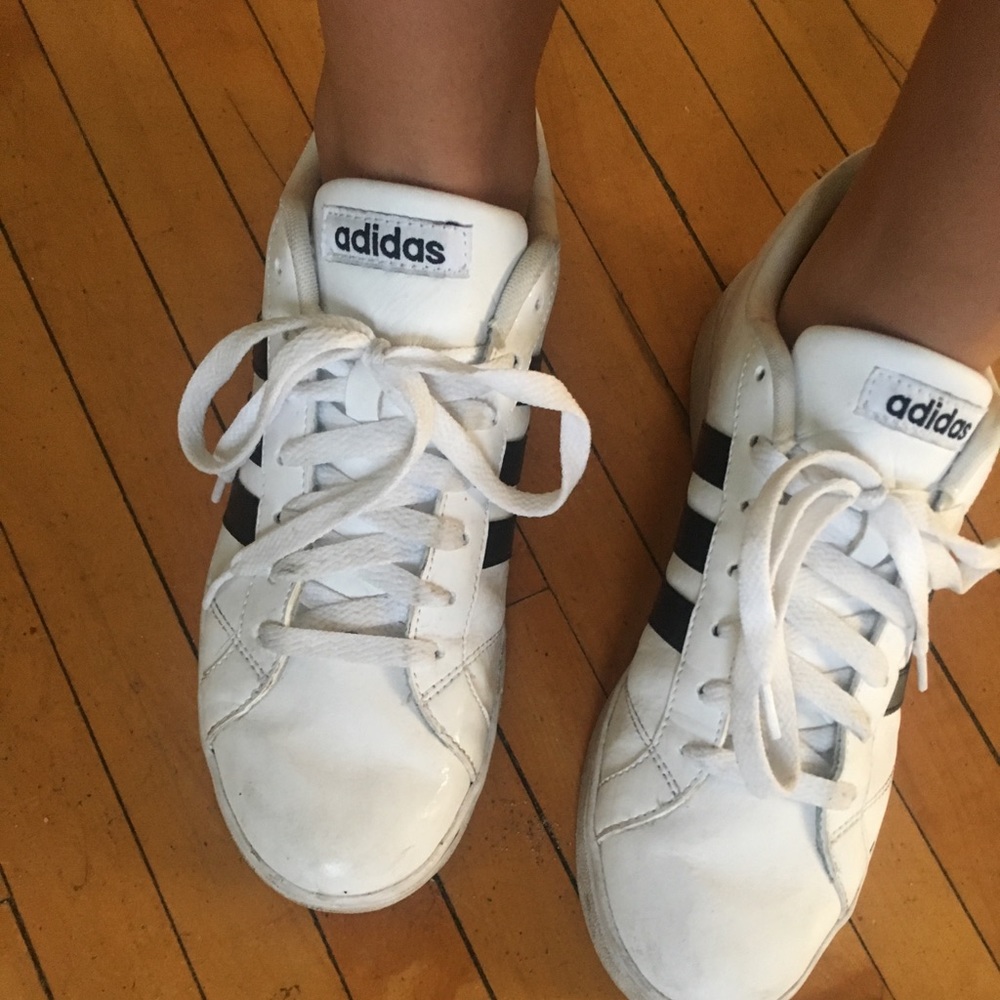 Adidas Sneakers