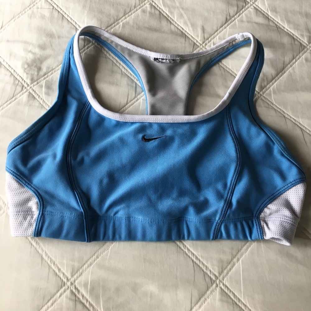 SALE!🏃‍♀️Nike Sports Bra!🤾🏻‍♀️