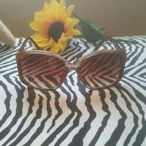 Jessica Simpson sunglasses