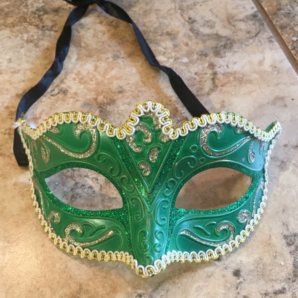 Carnival Green & Gold Mardi Gras Mask w/ feathers