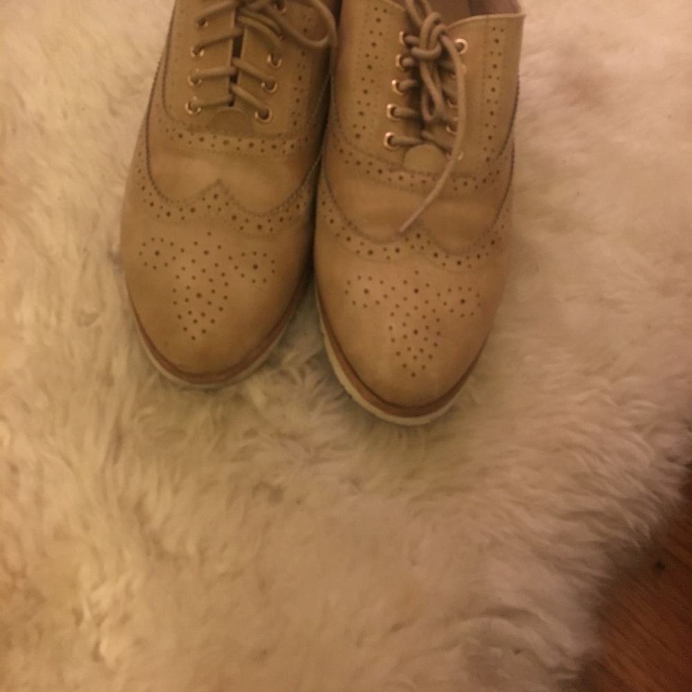 Laced loafers