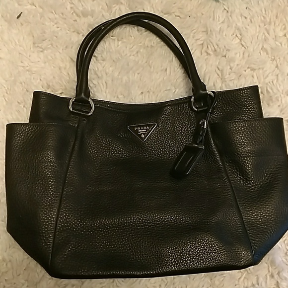 Prada Black Leather Shoulder Bag, NWT + Dustbag - Picture 2 of 4