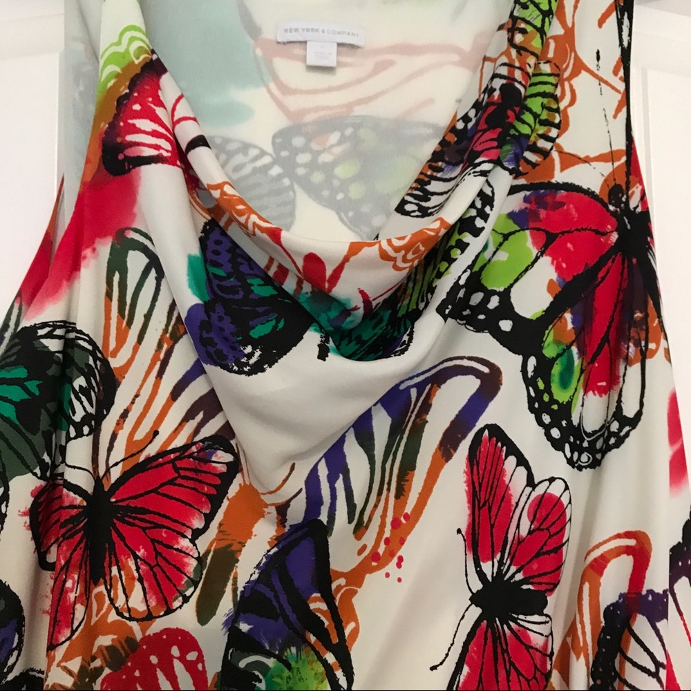 Butterfly dress. - Picture 3 of 5