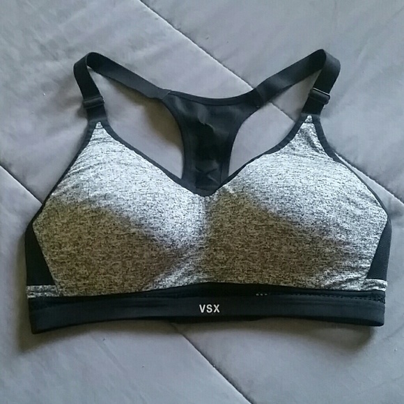 Victoria's Secret Other - Victoria's Secret Incredible Air sports bra