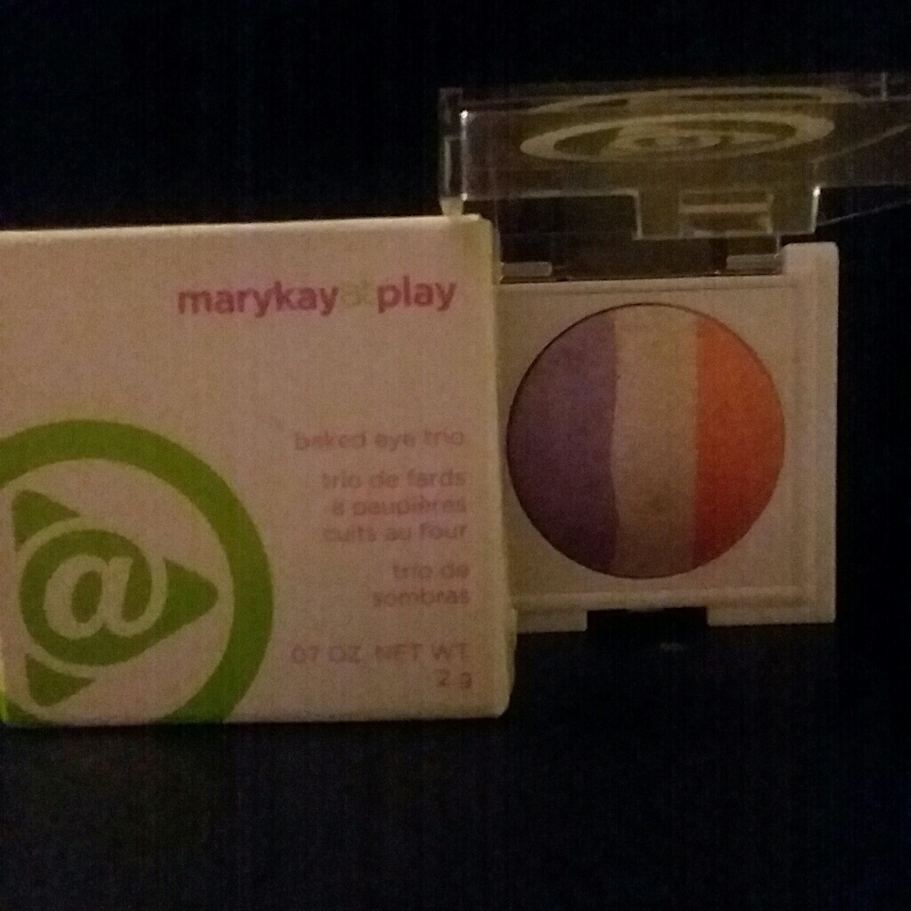 Mk mineral eye shadow