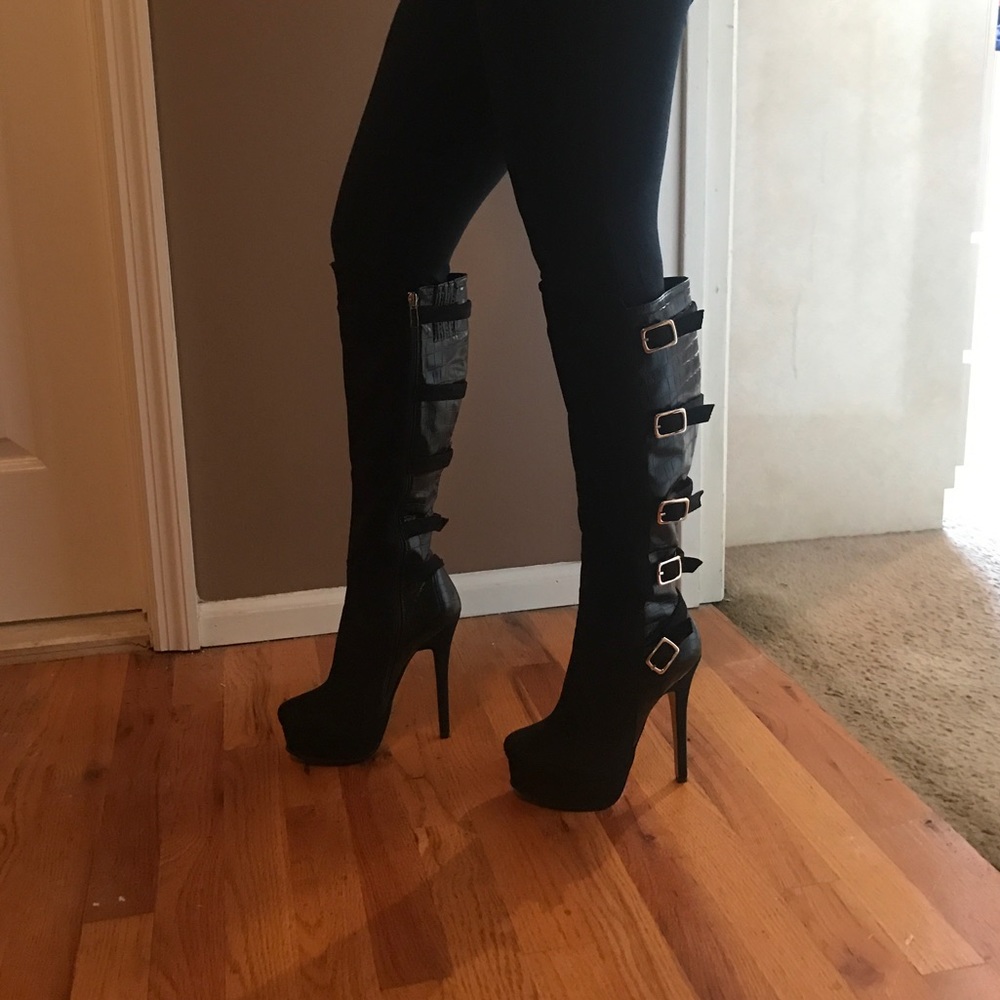 *FINAL SALE* Bebe Boots!