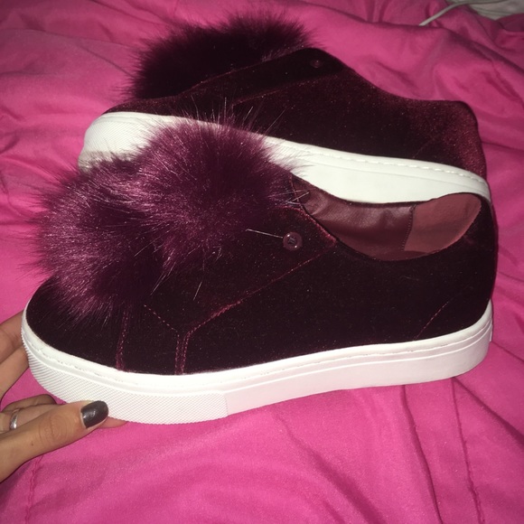 Sam Edelman Shoes - Sam Edelman leya red velour sneakers