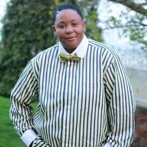 Meet your Posher, Alexis