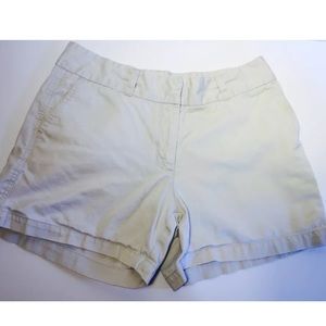 Vineyard vines khaki shorts