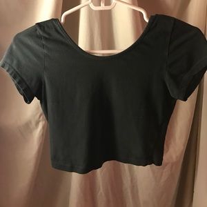 black short sleeved crop top