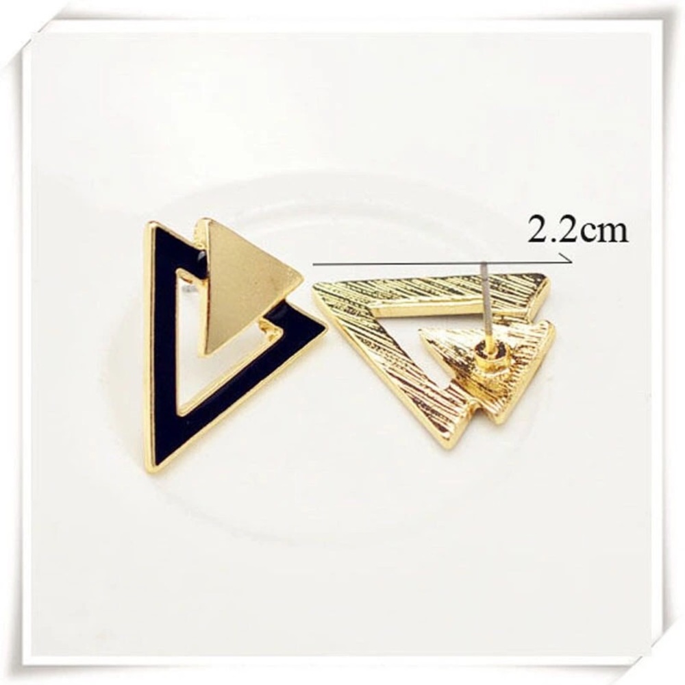 🔥BLACK GEOMETRIC🔥CUTOUT🔥STUD EARRINGS GOLD TONE