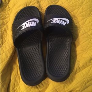 nike slides