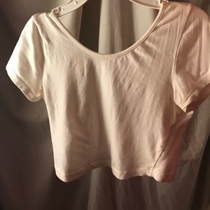 white short sleeved crop top