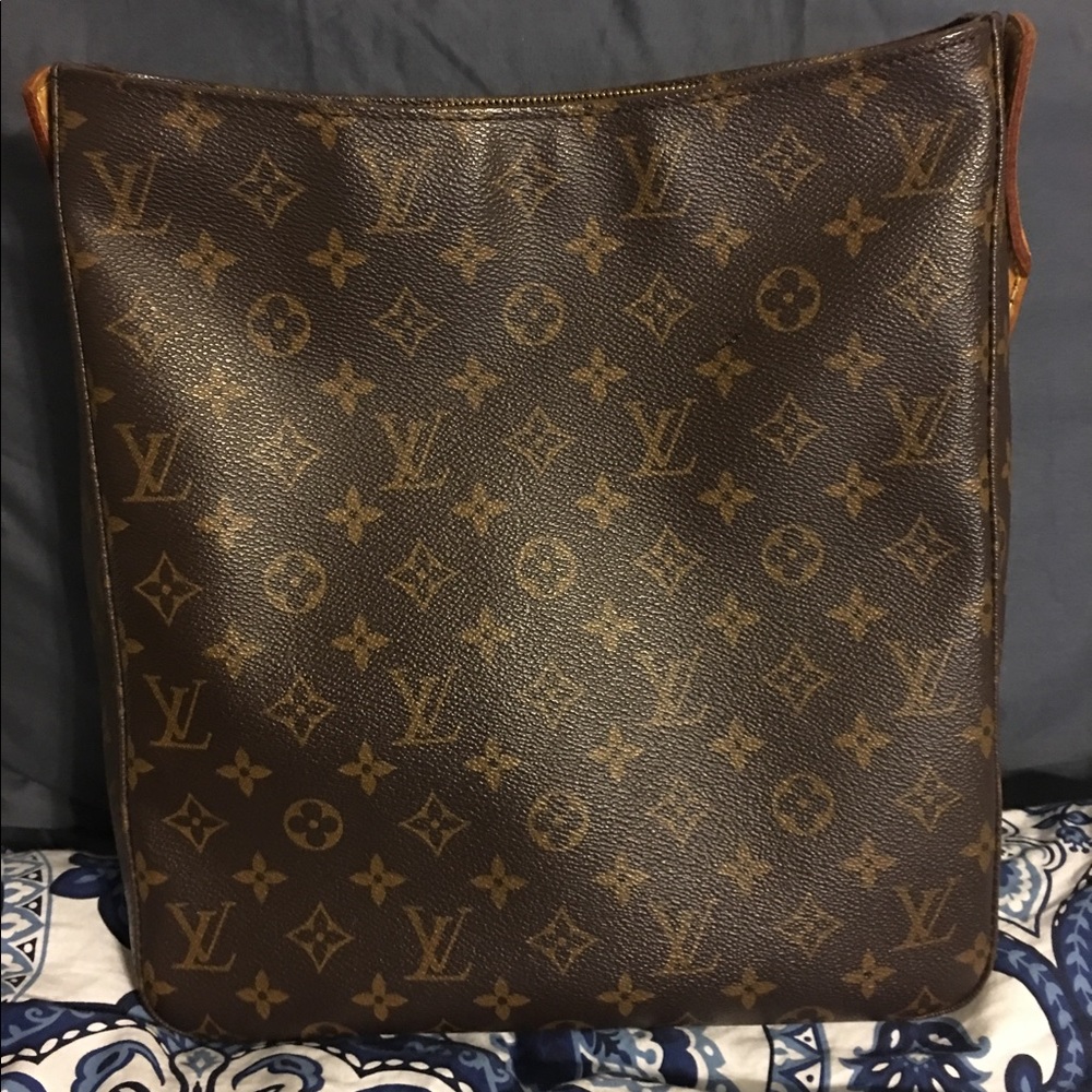 Louis Vuitton looping GM SOLD