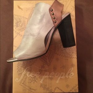 Free People Picture This Heel