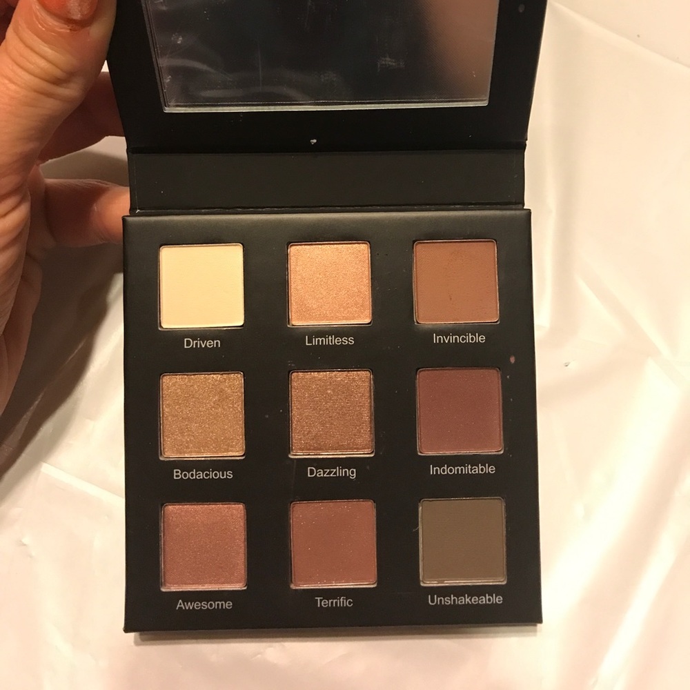 🌟🌟Real her eyeshadow palette II 🌟🌟