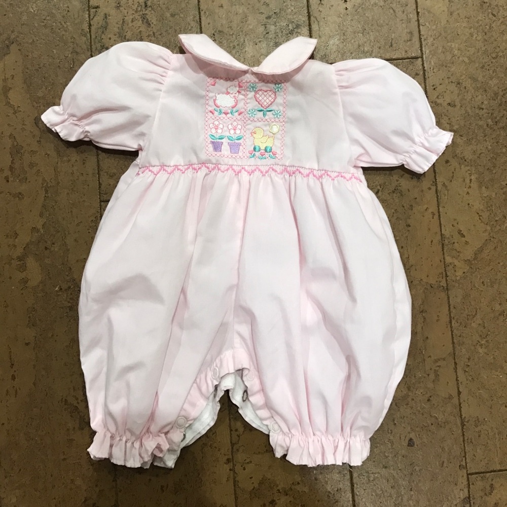 Alexis embroidered light pink outfit