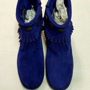 NWOT Minnetonka Moccasins