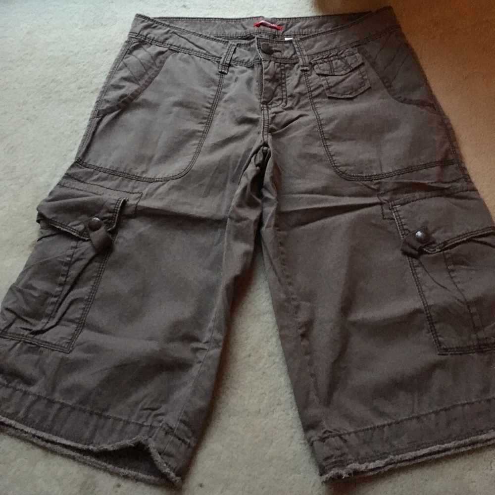 Union Bay cargo shorts. Taupe.