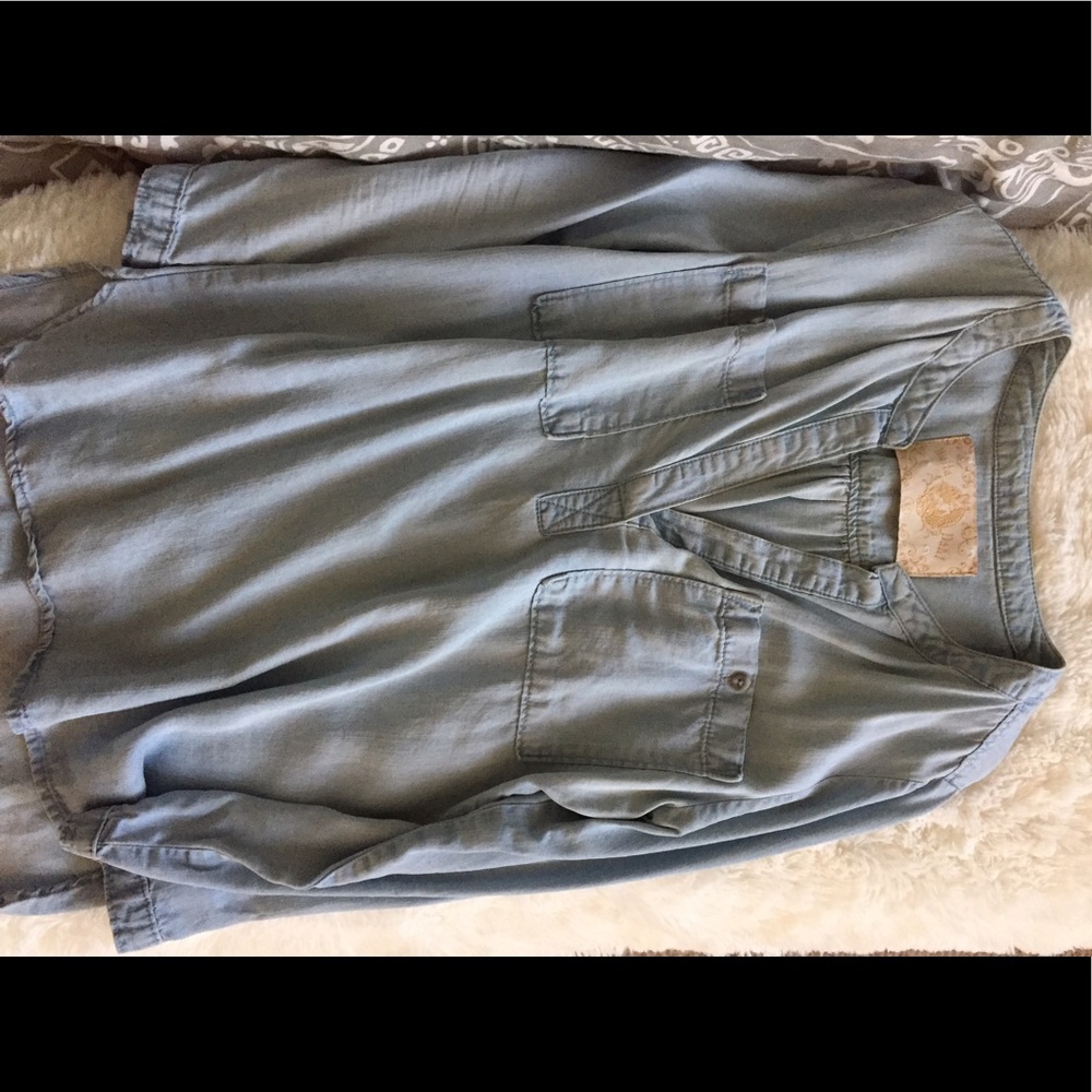 Jean low cut shirt