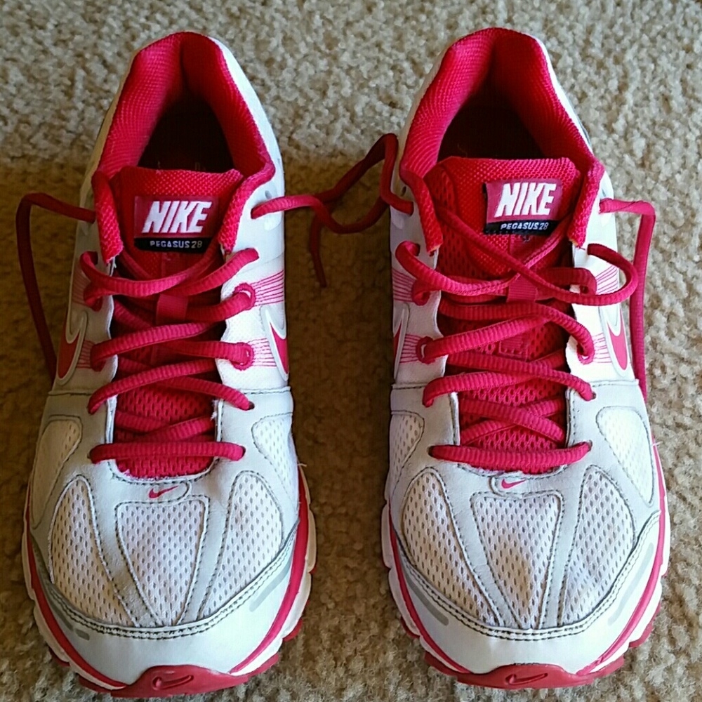 Nike Pagasus 28 size 7.5