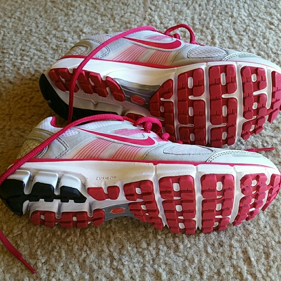 Nike Pagasus 28 size 7.5 - Picture 4 of 8