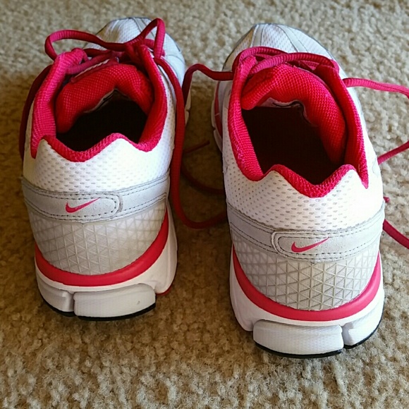 Nike Pagasus 28 size 7.5 - Picture 5 of 8