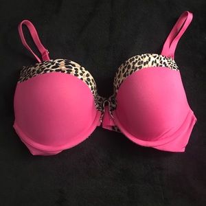 Victoria's Secret Biofit Demi Uplift Bra (34D)