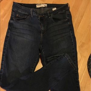 Garage size 11 super stretch denim jeans.