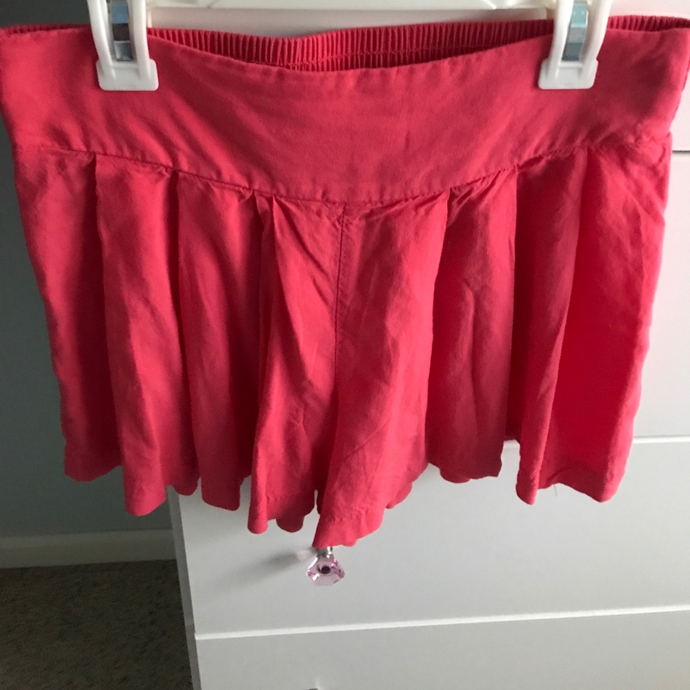 Pink/peach shorts