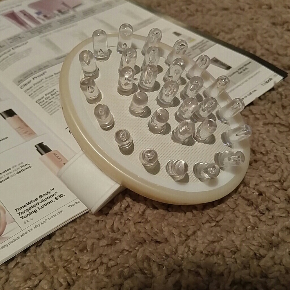 Mary Kay Smooth Action Body Massager