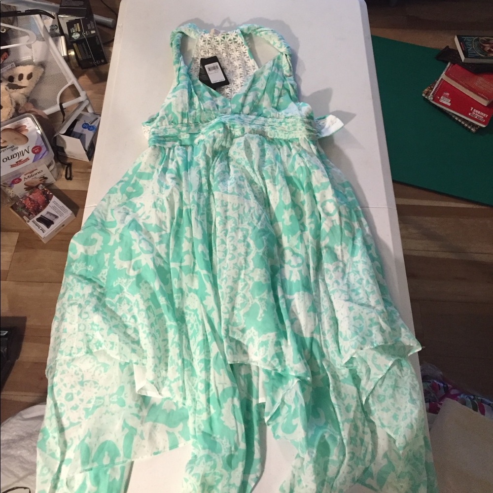 NWT Guess summer/beach dress, fits 6-8