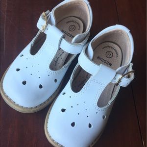 White footmates harpers