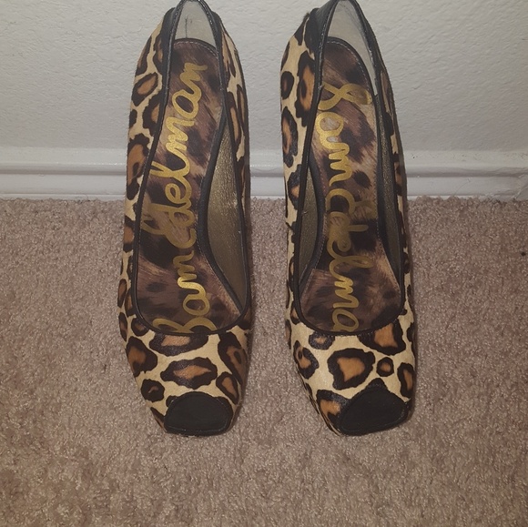 High heels - Picture 2 of 2