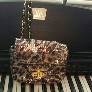 Sequined Crossbody evening bag w/ gold chain strap