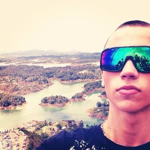 Meet your Posher, Mathias