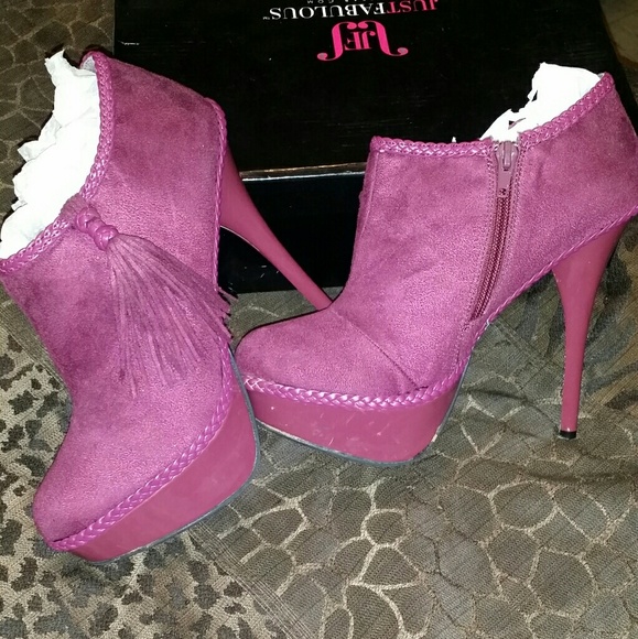Just Fab Booties - Picture 1 of 4
