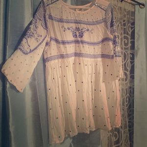 Anthropologie blue & white top, floral stitching