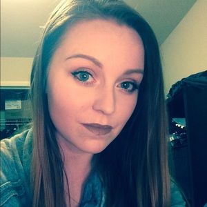 Meet your Posher, Keylee