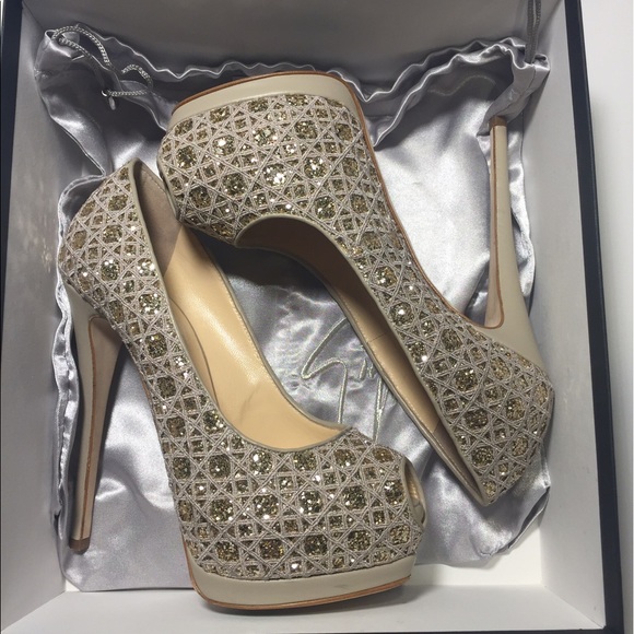 NEW Giuseppe Zanotti Woven Peep Toe Platform Pumps - Picture 2 of 5