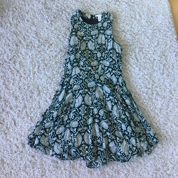 H&M Spring Dress - Picture 2 of 2