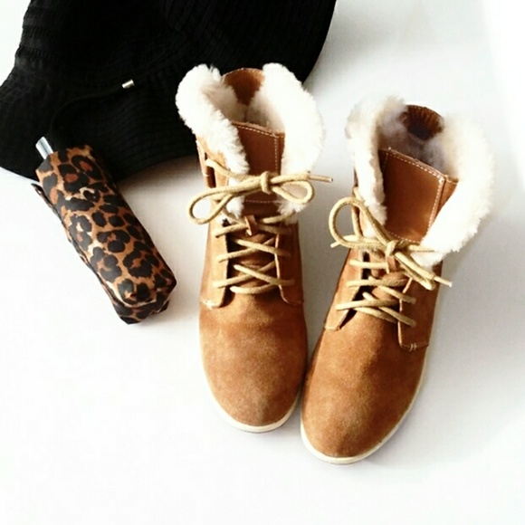 Emu Australia Shoes - EMU Australia Fur Cuff Ankle Boots