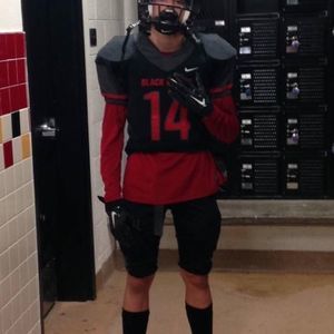 Meet your Posher, Troy