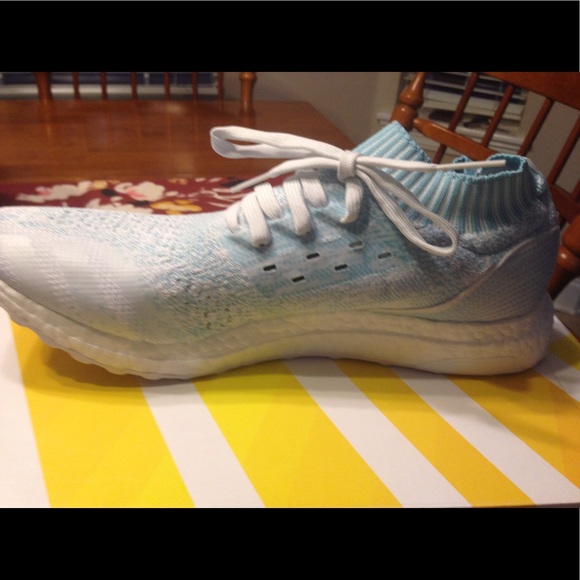 UltraBOOST Uncaged Parley Adidas shoes