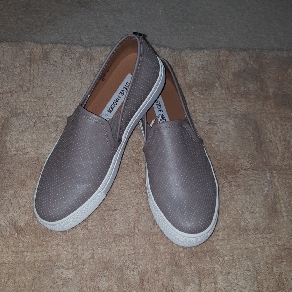 Steve Madden gray slip on sneakers