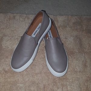 Steve Madden gray slip on sneakers